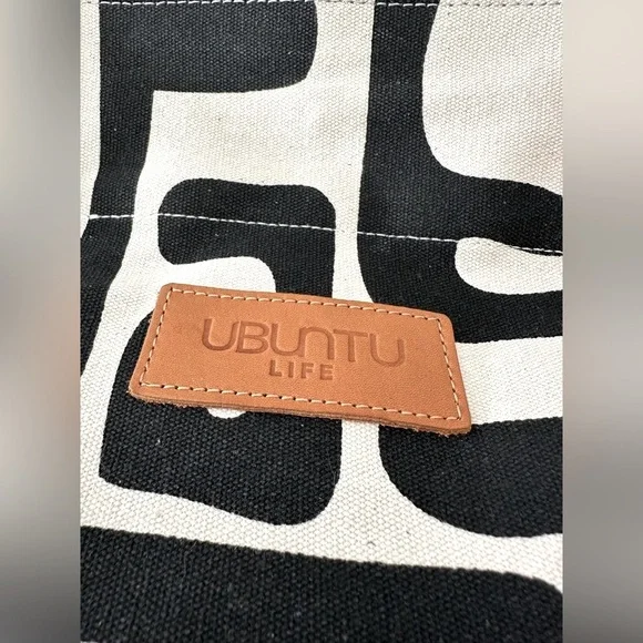 Ubuntu Life Weekender Bag Black Kuba Size Large - Picture 8 of 13